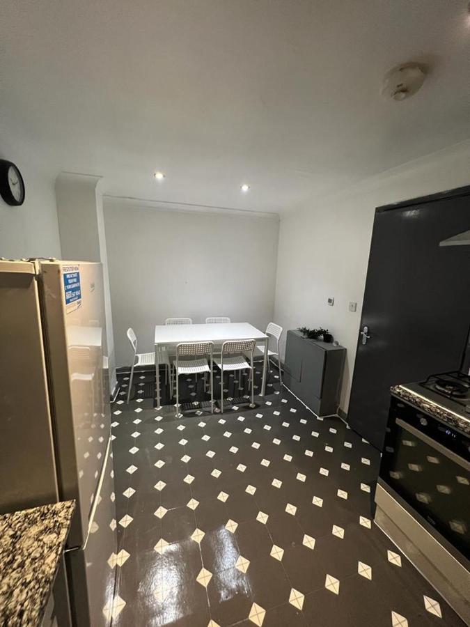 3 Bedroom Flat In King'S Cross, St Pancras'S. 8 People London Exteriör bild